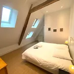 Le Pressoir Du Chateau De Neuville - Piscine Chauffee - Jeux - Foret *