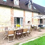 Ferienhaus Le Pressoir Du Chateau De Neuville - Piscine Chauffee - Jeux - Foret