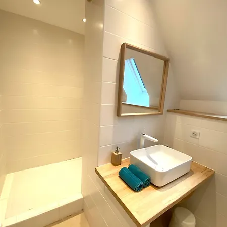 Le Pressoir Du Chateau De Neuville - Piscine Chauffee - Jeux - Foret Holiday home