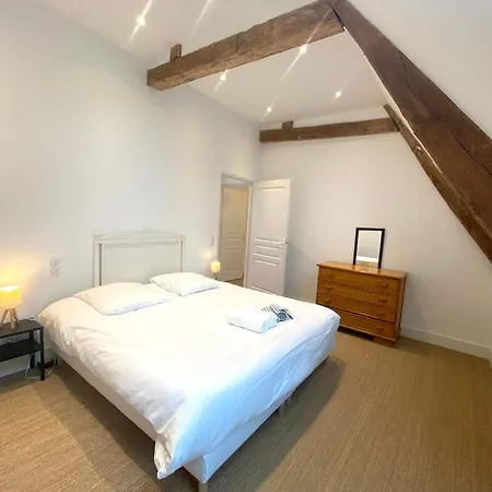 Holiday home Le Pressoir Du Chateau De Neuville - Piscine Chauffee - Jeux - Foret Livarot-Pays-d'Auge