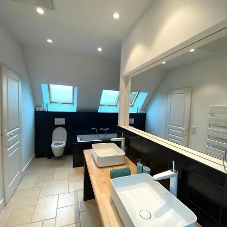 Le Pressoir Du Chateau De Neuville - Piscine Chauffee - Jeux - Foret Holiday home *