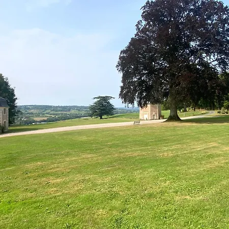 Le Pressoir Du Chateau De Neuville - Piscine Chauffee - Jeux - Foret Livarot-Pays-d'Auge