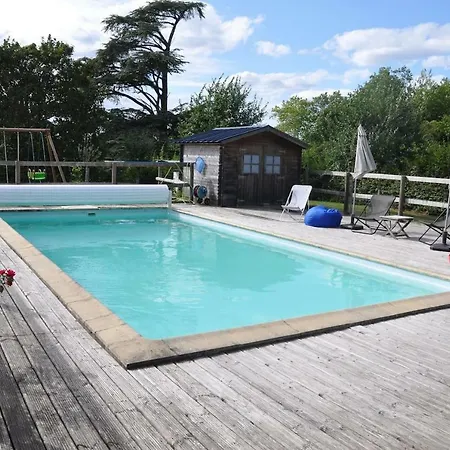 Le Pressoir Du Chateau De Neuville - Piscine Chauffee - Jeux - Foret *