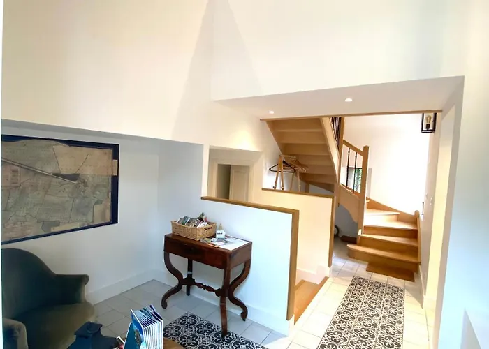 Le Pressoir Du Chateau De Neuville - Piscine Chauffee - Jeux - Foret Holiday home