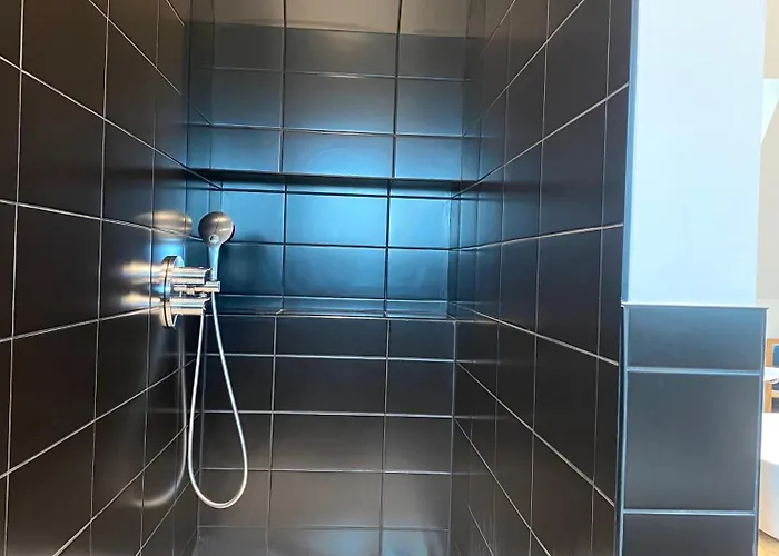 Holiday home Le Pressoir Du Chateau De Neuville - Piscine Chauffee - Jeux - Foret *