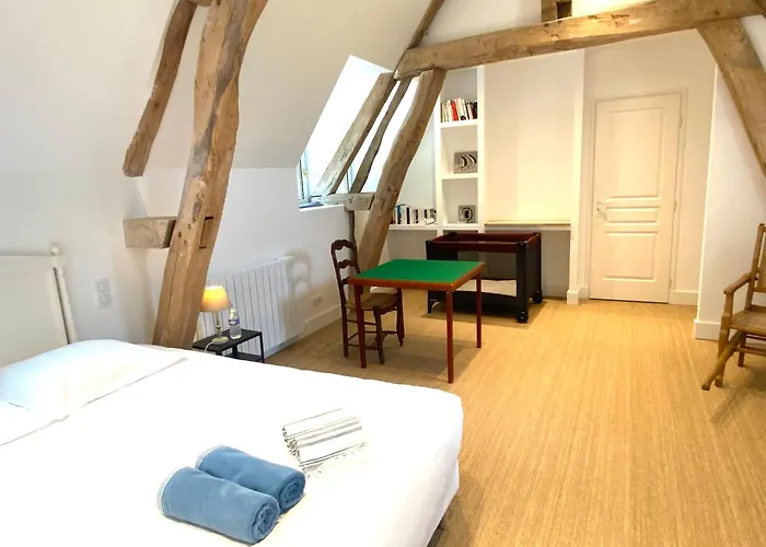 Le Pressoir Du Chateau De Neuville - Piscine Chauffee - Jeux - Foret * Livarot-Pays-d'Auge